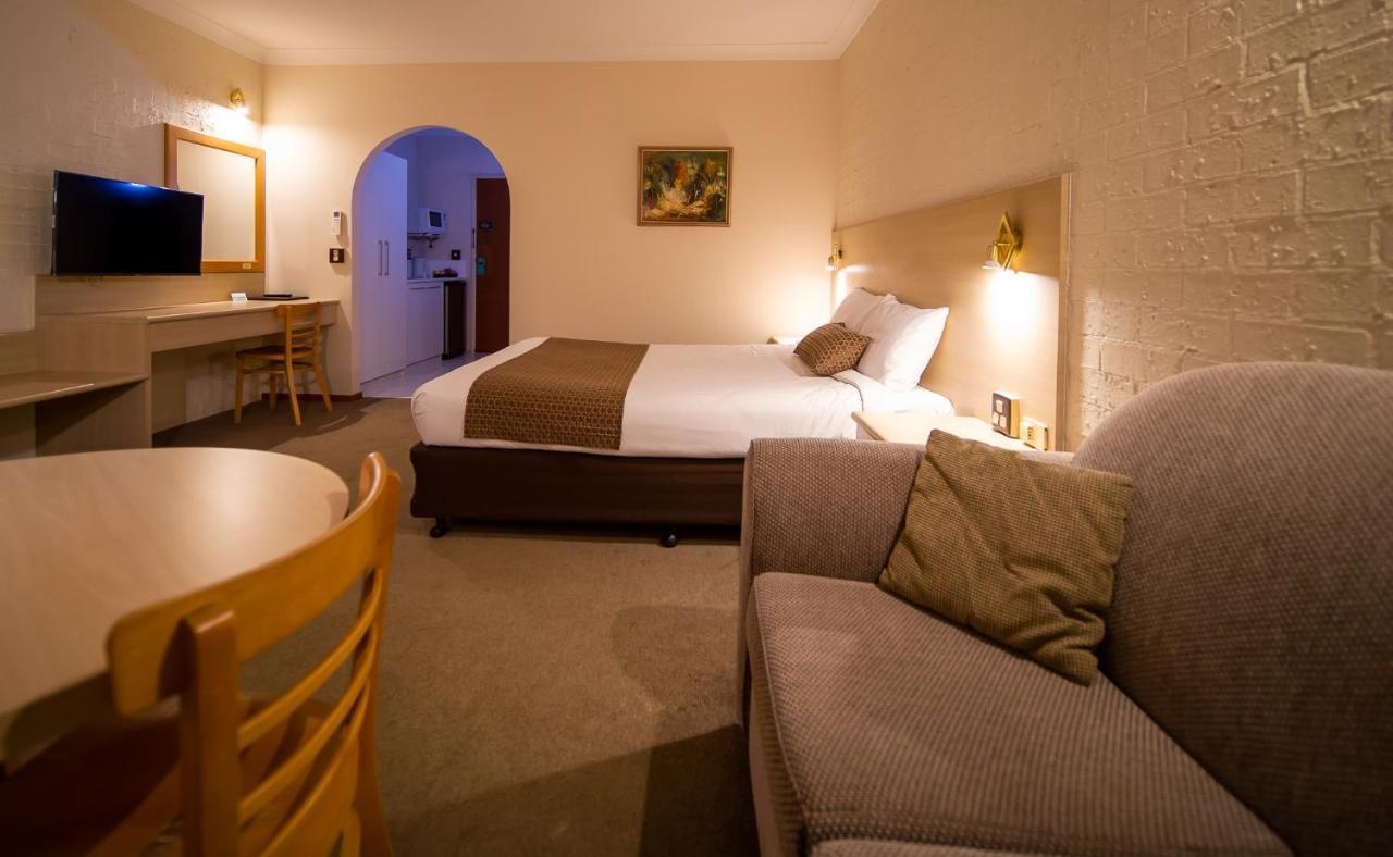Hamilton'S Queanbeyan Motel Bagian luar foto