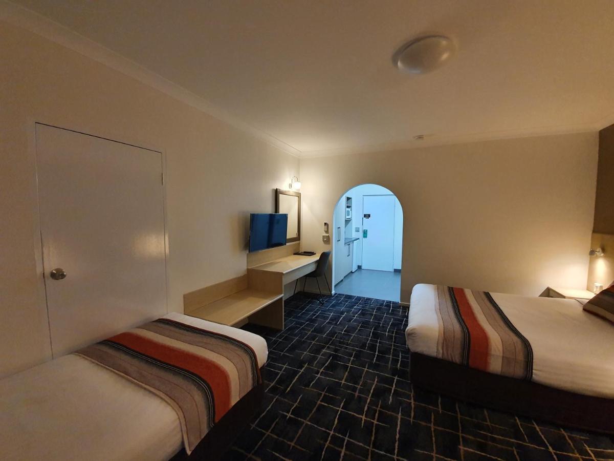 Hamilton'S Queanbeyan Motel Bagian luar foto