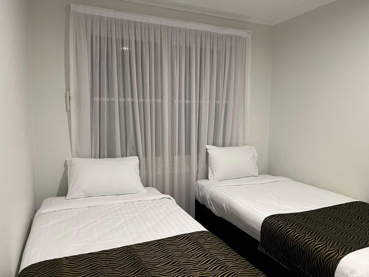 Hamilton'S Queanbeyan Motel Bagian luar foto