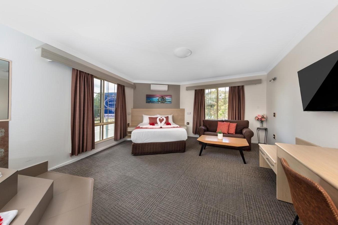 Hamilton'S Queanbeyan Motel Bagian luar foto